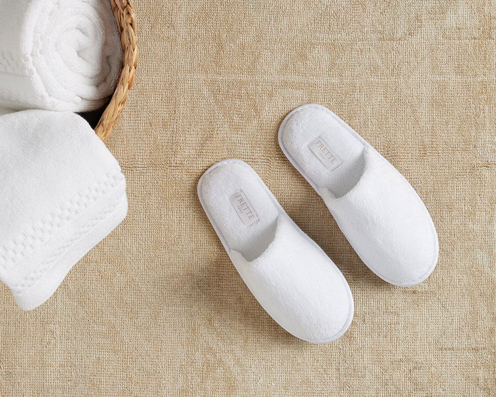 kighul volleyball fugtighed Frette Slippers - The Ritz-Carlton Hotel Shops - Shop Exclusive Hotel  Amenities, Luxury Bathrobes, Plush Towel Sets, and More from The  Ritz-Carlton