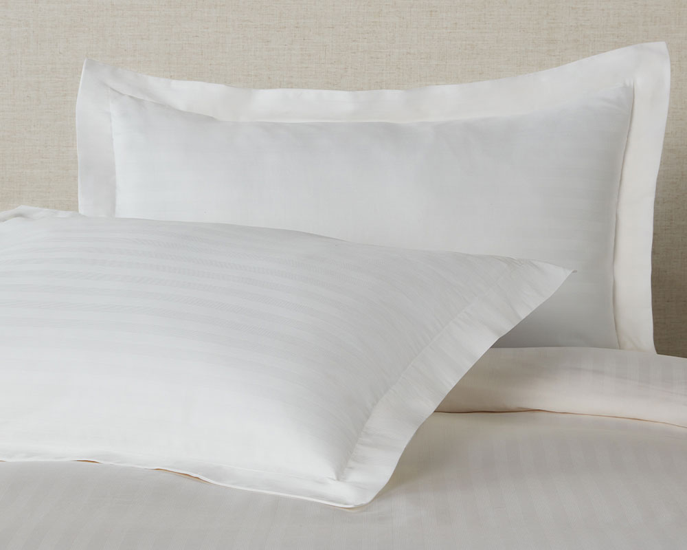 http://www.ritzcarltonshops.com/images/products/lrg/the-ritz-carlton-tuxedo-stripe-pillow-shams-RTZ-247-04-WH_lrg.jpg