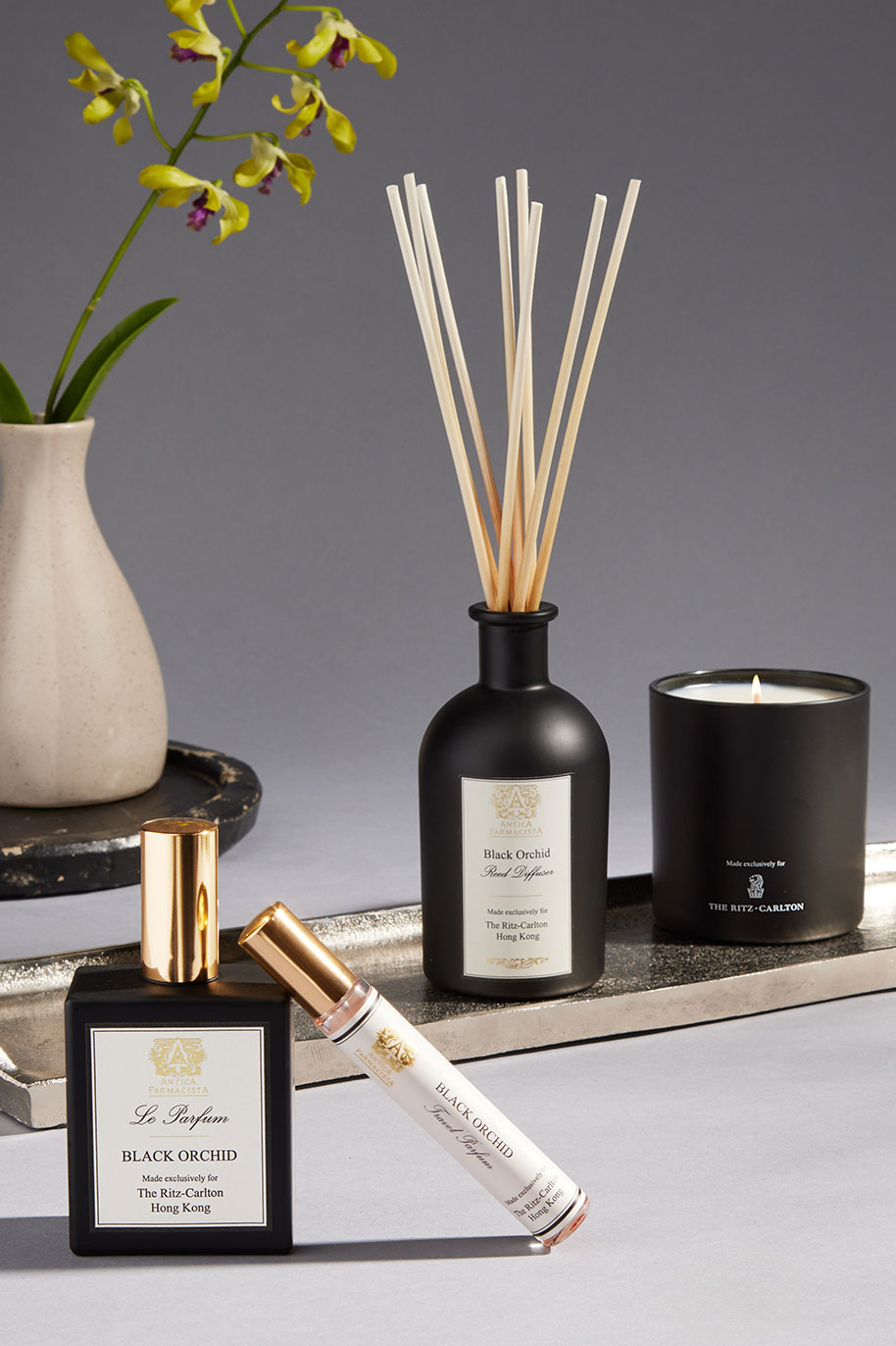 The Ritz-Carlton Hong Kong Black Orchid Candle Image