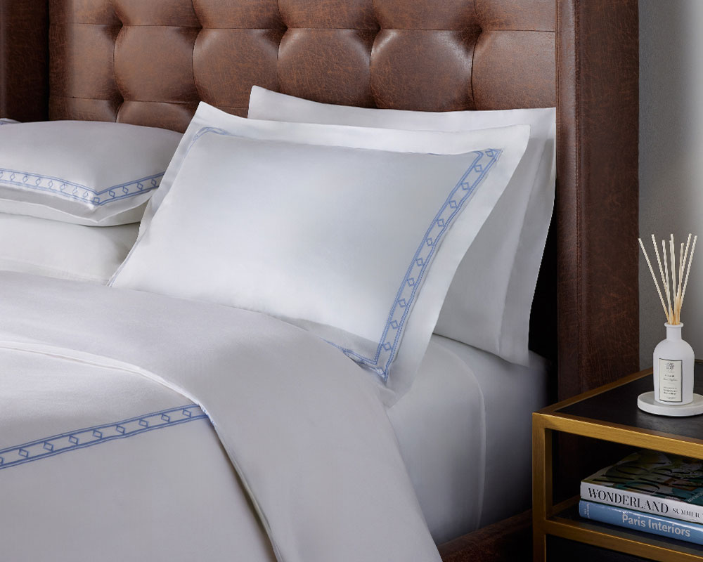 Diamond Border Duvet Cover & Shams Set