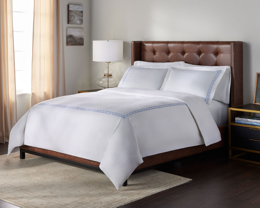 Diamond Border Linen Set main image