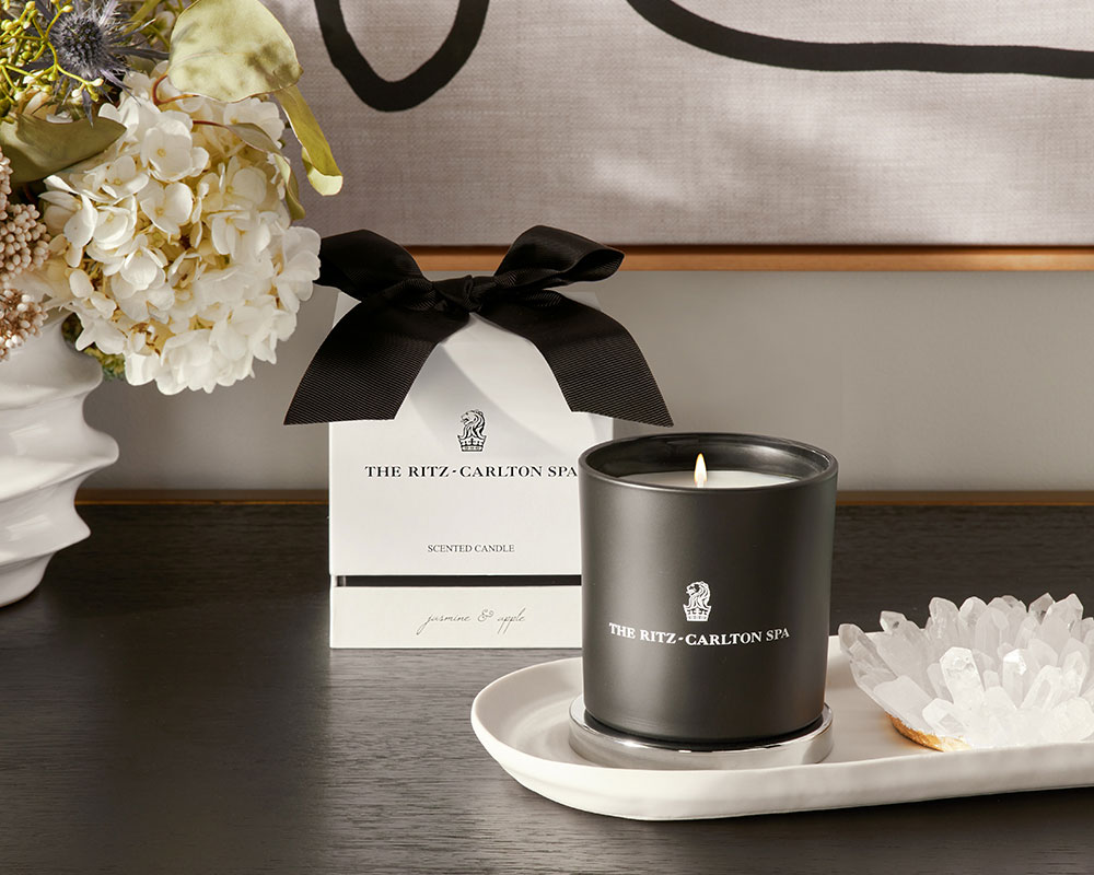 The Ritz-Carlton Spa Jasmine & Apple Candle