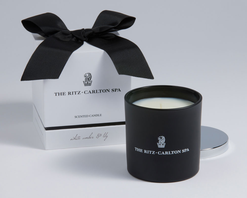 The Ritz-Carlton Spa White Amber & Lily Candle